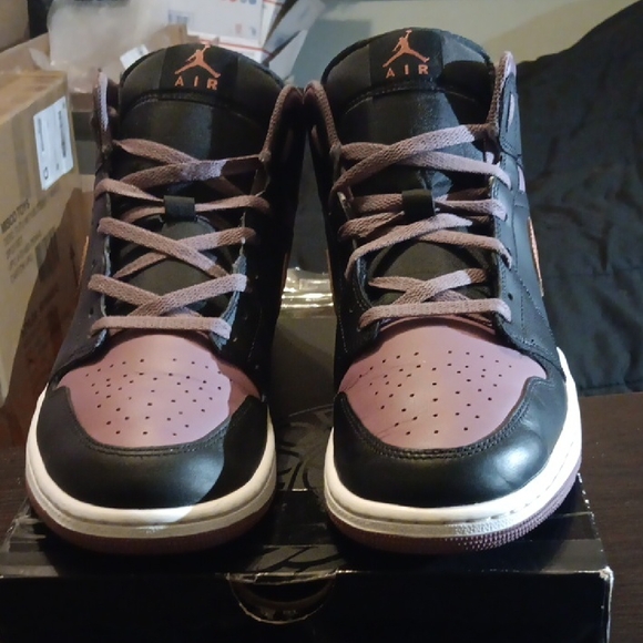 Jordan 1 Mid SE Black Sky J Mauve Mens 11.5 EUC W/OG BOX - Picture 4 of 10